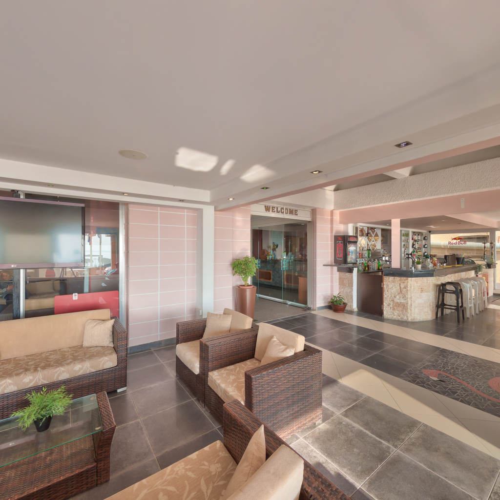 לרנקה Mackenzie Beach Hotel מראה חיצוני תמונה